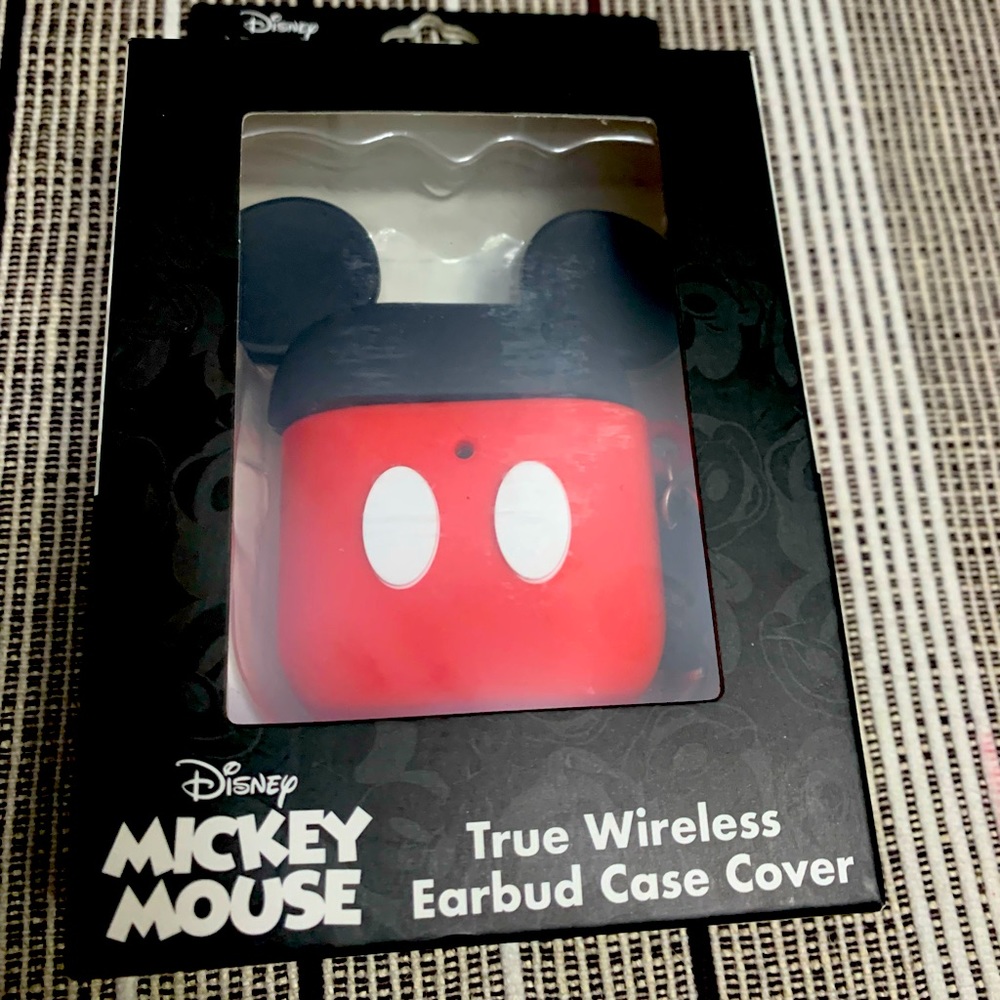 Disney Mickey AirPod case, has never been used! NOT for the AirPod Pros!!